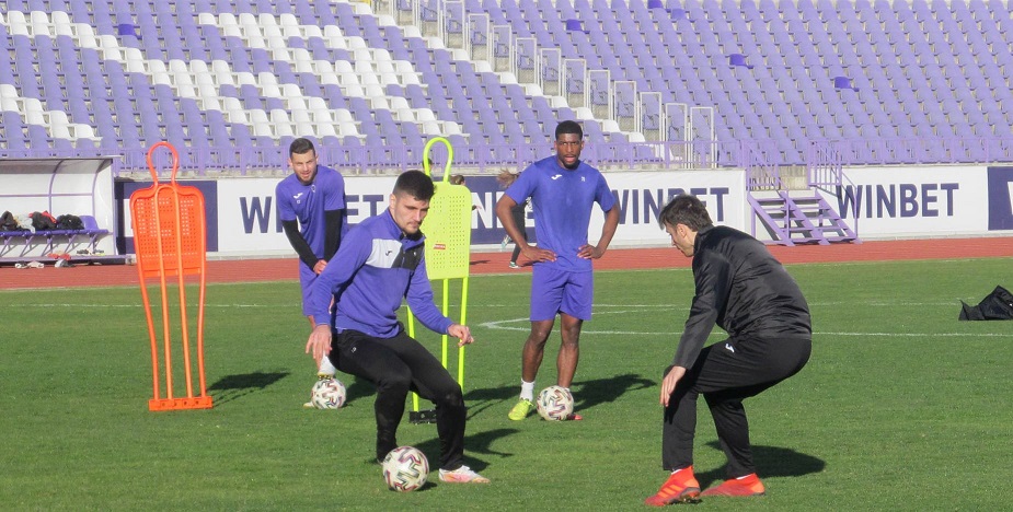 Проблеми с контузени за Томаш преди визитата на ЦСКА