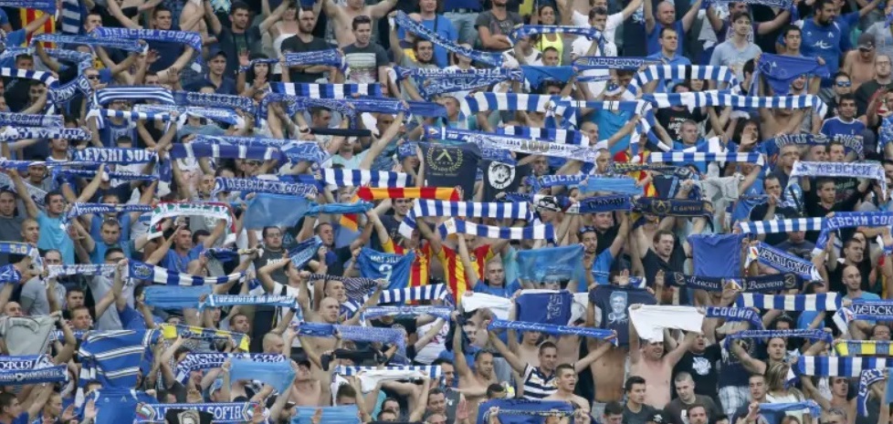 Левски продължава продажбата на билети за мача с Черно море width=
