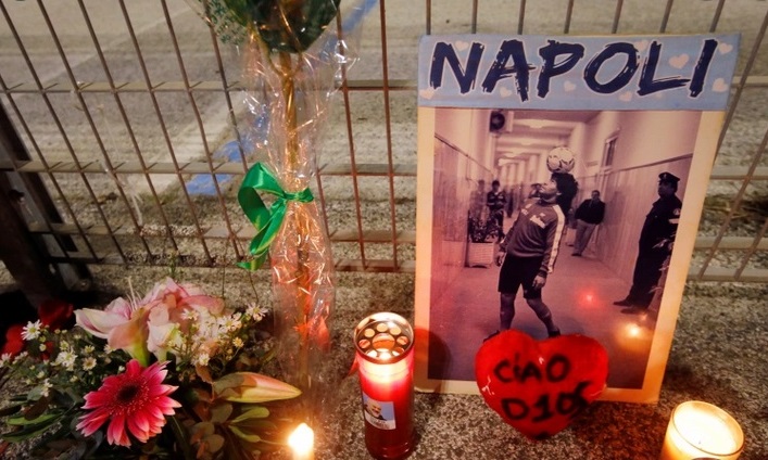 Скандално! Погребални работници се изгавриха с покойния Марадона