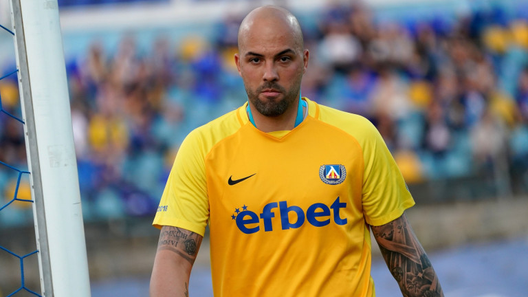 Михайлов към играчите: Дайте максимума и вземете нещо от мача width=