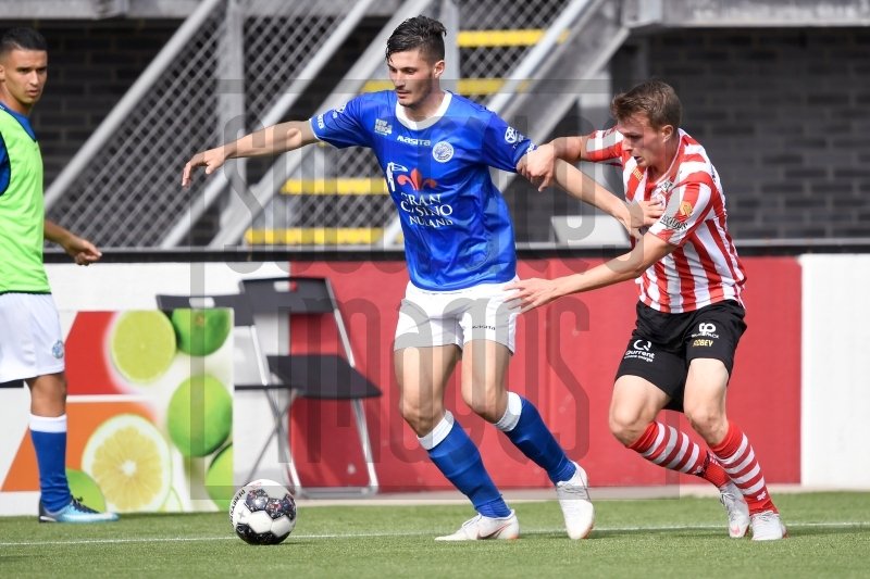 Елитен холандски отбор привлече български защитник