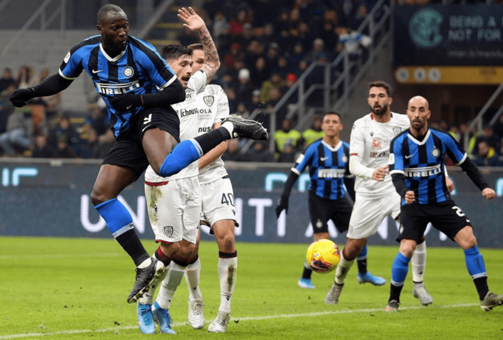 Интер победи Каляри и стигна до четвъртфиналите на Копа Италия