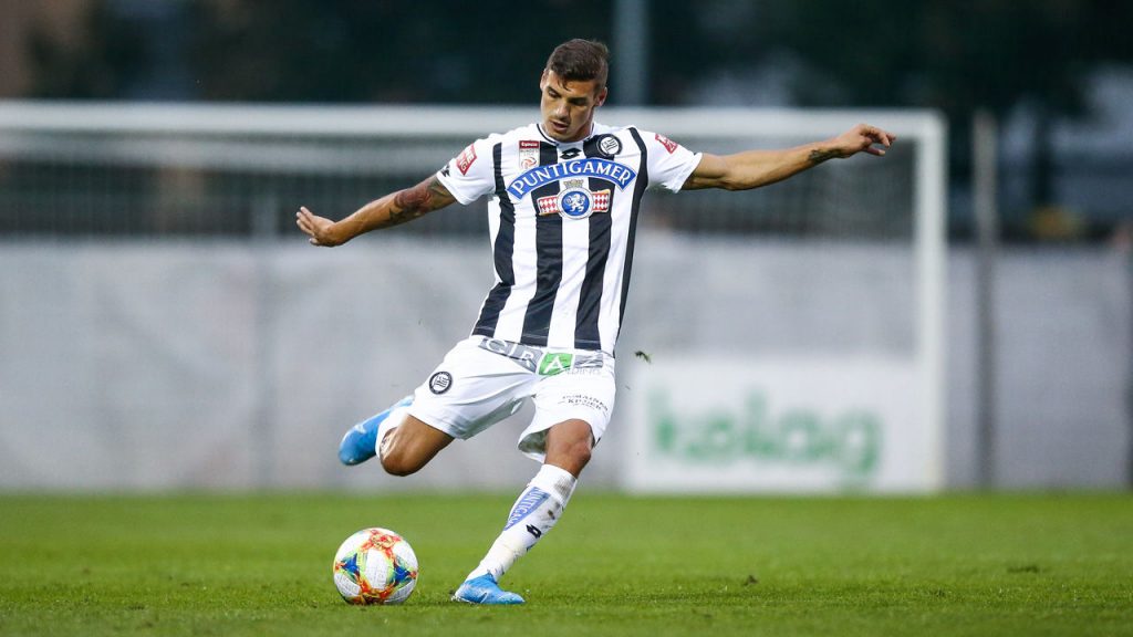 Национал на България с голямо признание в клубния си тим