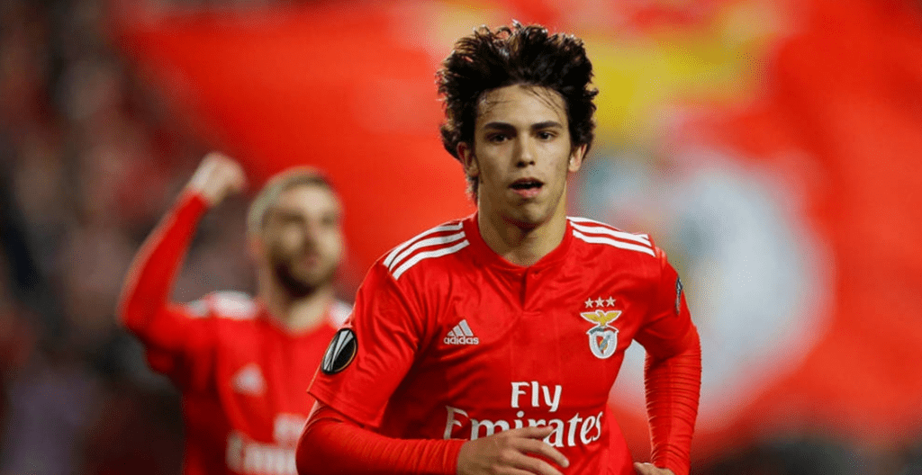 Нападателят на Атлетико  Жоао Фелиш пропуска мача с Реал Мадрид