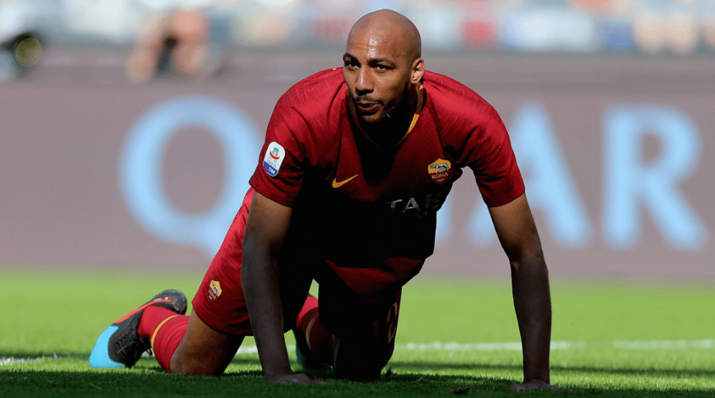 Рен привличат Стивън Нзонзи, преговорите са в ход