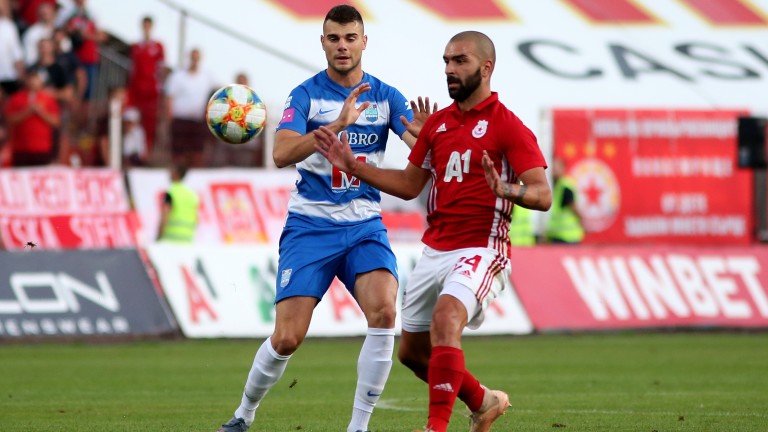 ЦСКА-София търси отбор на ненужен защитник