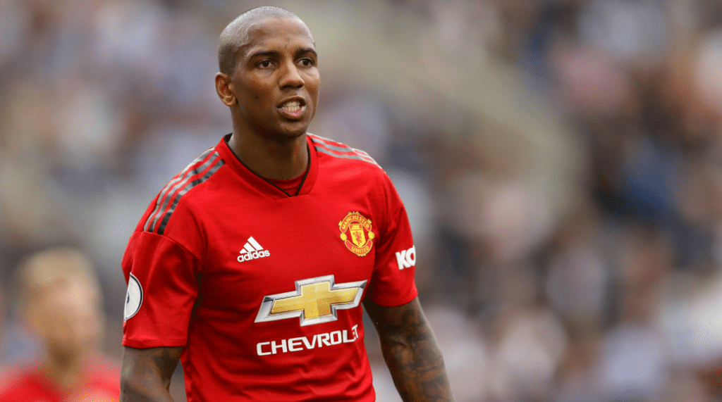 Защитникът на Интер Ашли Йънг за Конте: Искам да се боря за него