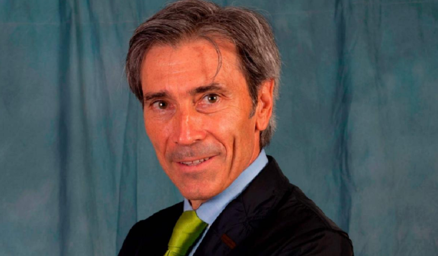 Франсиско Хосе Караско: Меси е с един крак извън клуба