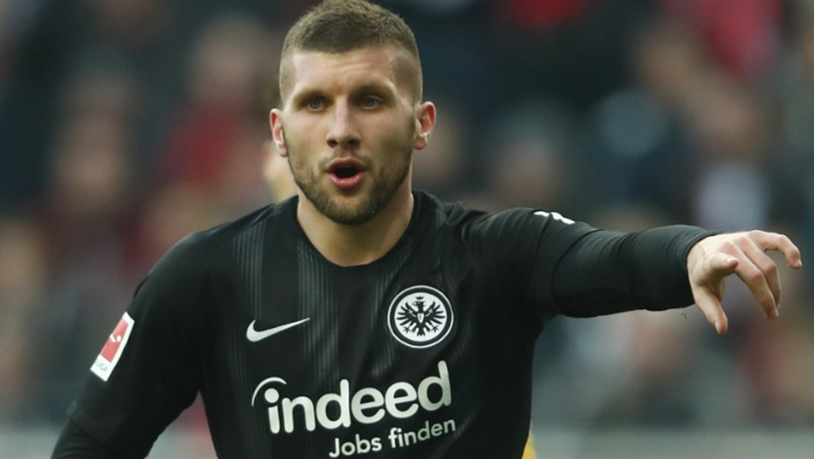 Милан е на път да купи Ребич от Айнтрахт