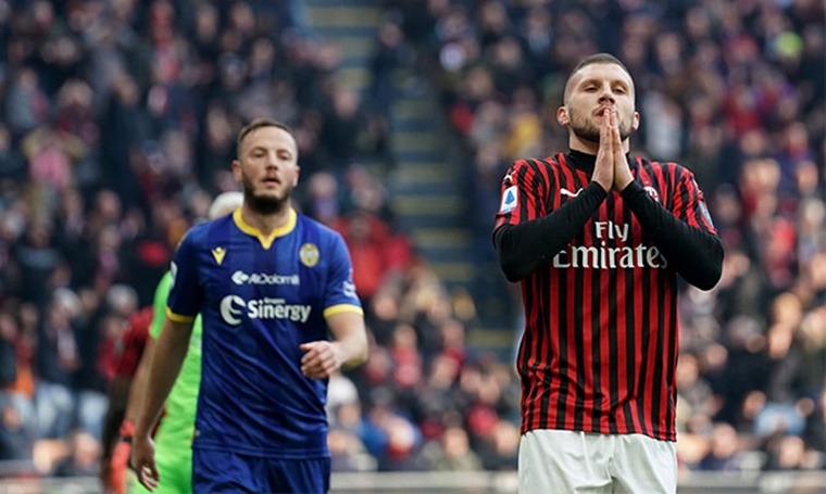 Милан не успя да пречупи Верона на “Сан Сиро” width=