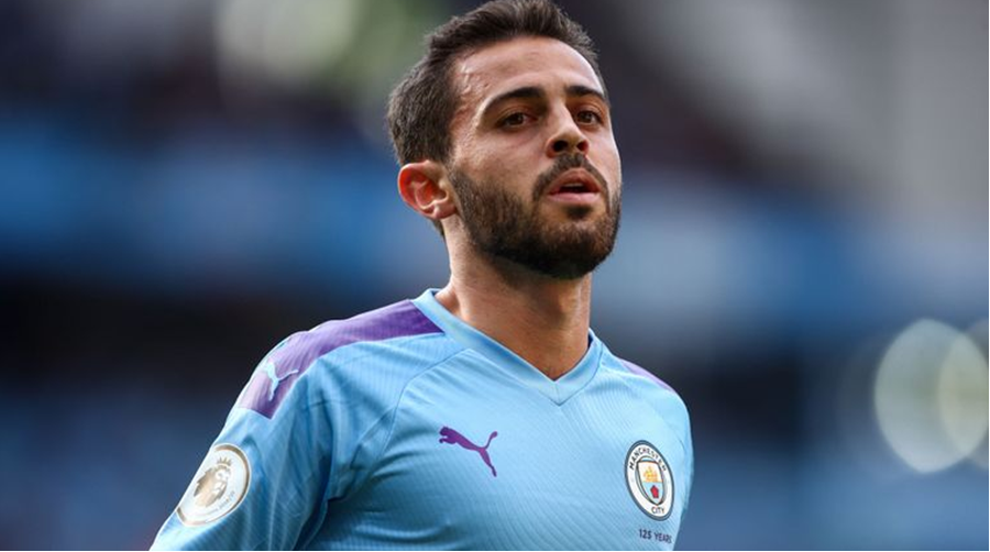 Ключов футболист остава в редиците на Ман Сити