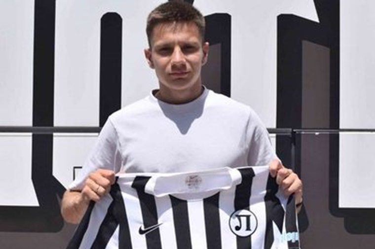 ОФИЦИАЛНО: Биков ще играе в Локо Пловдив