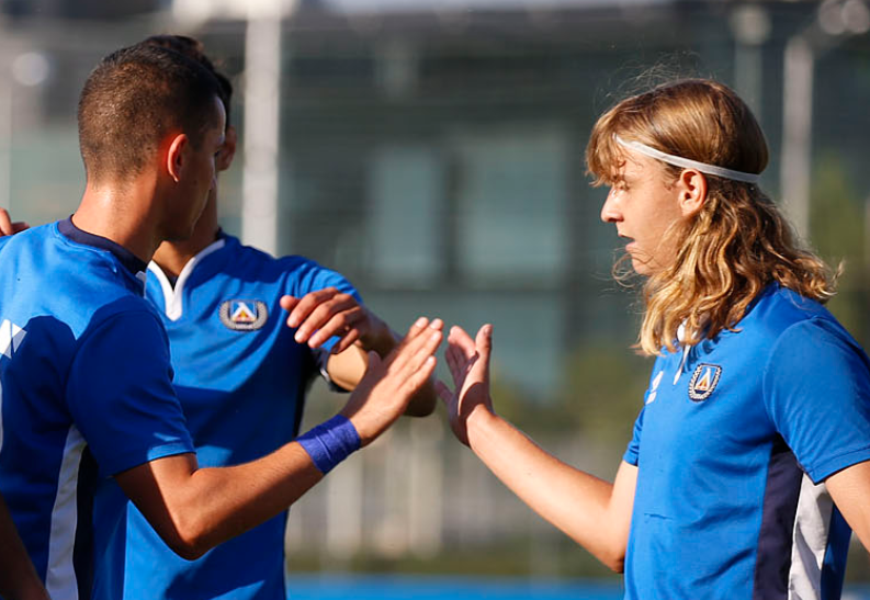 Талантлив плеймейкър заряза Левски, за да носи екипа на Спартак