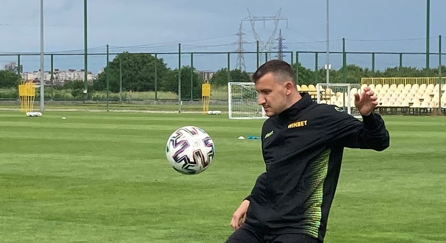 Неделев може да запише игрови минути при визитата на Черно море