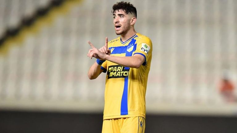 Новият защитник на Левски вече тренира с отбора