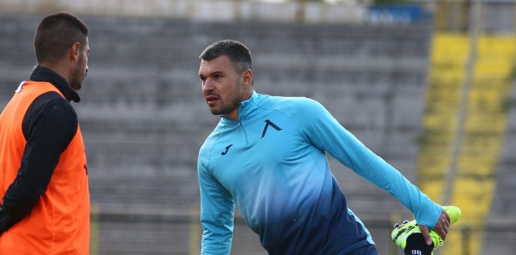 Новак в елита може да приюти Валери Божинов