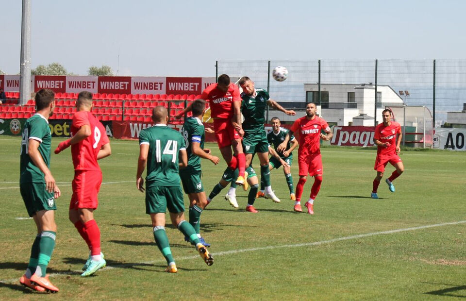 Пирин оцеля срещу Царско село след две греди