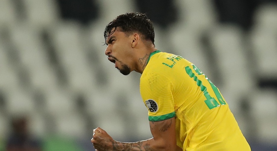 Бразилия елиминира Перу и е на финала на Копа Америка