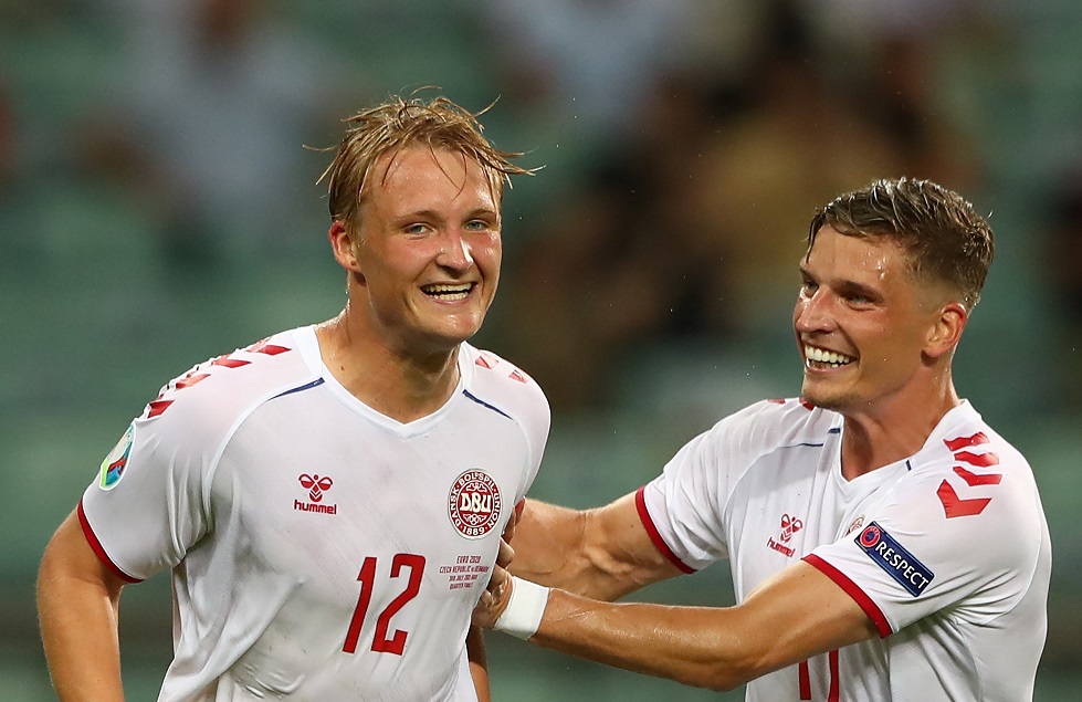 „Червения динамит“ изпепели Чехия и е на полуфинал!