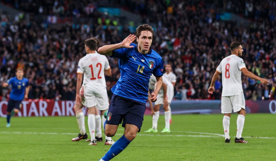 Италия ликува – след драматична победа с дузпи е на финал