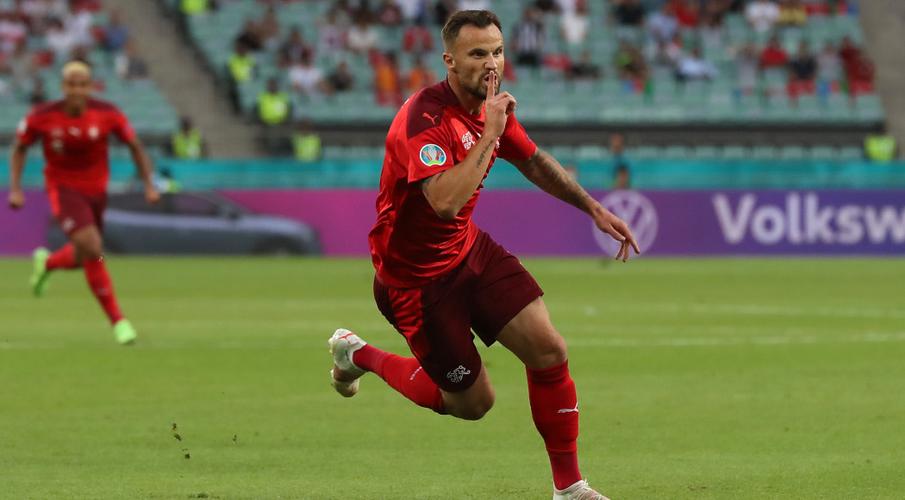 Евертън пожела една от звездите на Швейцария на Евро 2020