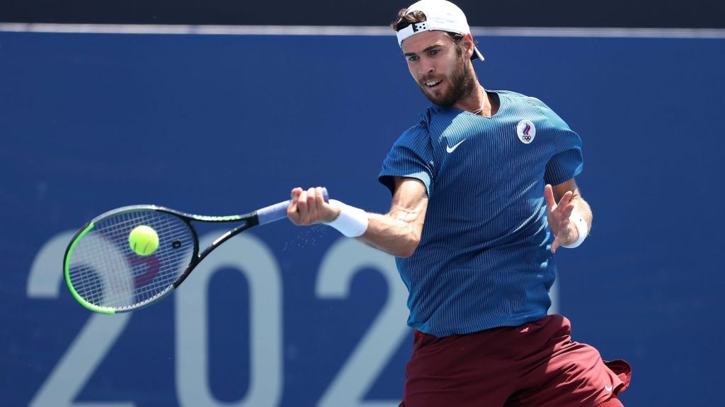 Карен Качанов е първият финалист в турнира по тенис в Токио