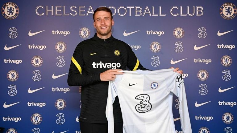 Челси официално представи нов вратар