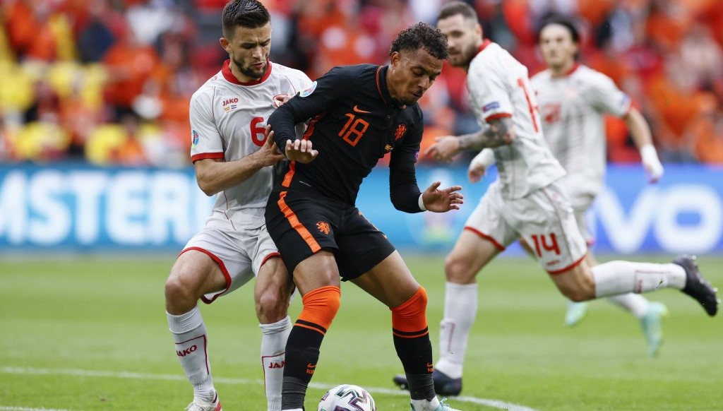 Борусия Дортмунд купи Дониел Мален