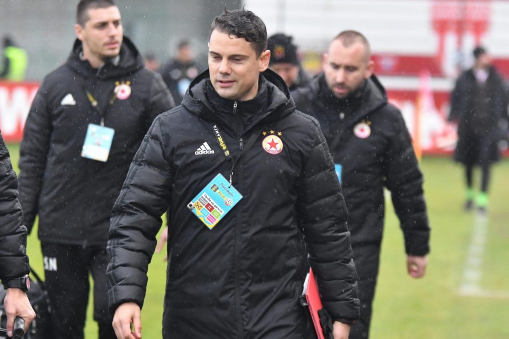 ЦСКА изпрати асистента на Любо Пенев на разузнаване в Латвия