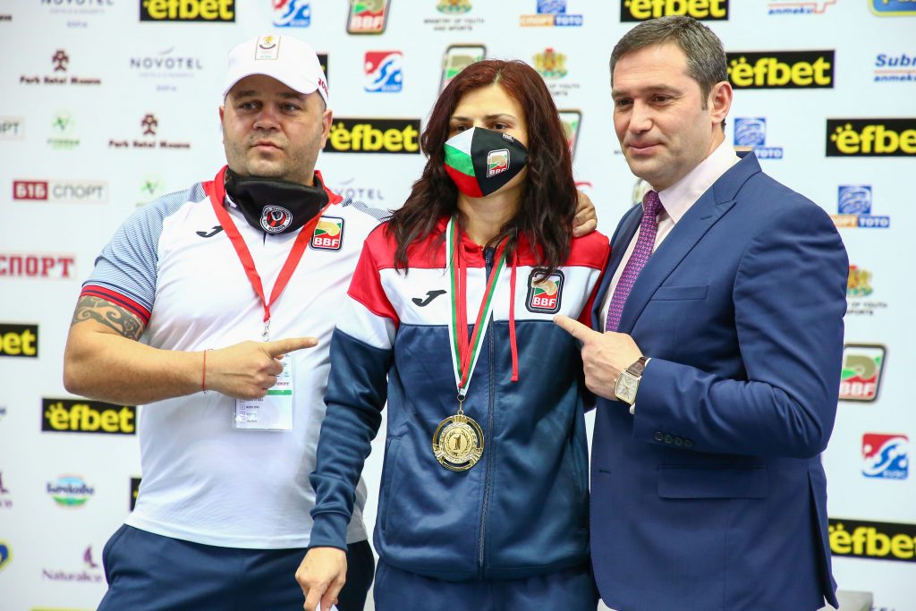 Голямата Стойка Кръстева сложи край на кариерата си