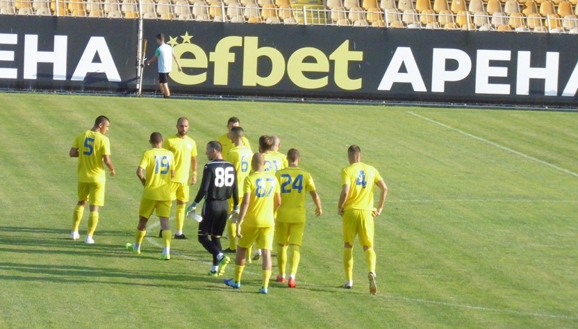 Драма с дузпа в 94 мин. донесе паметен обрат на Марица в Бургас width=