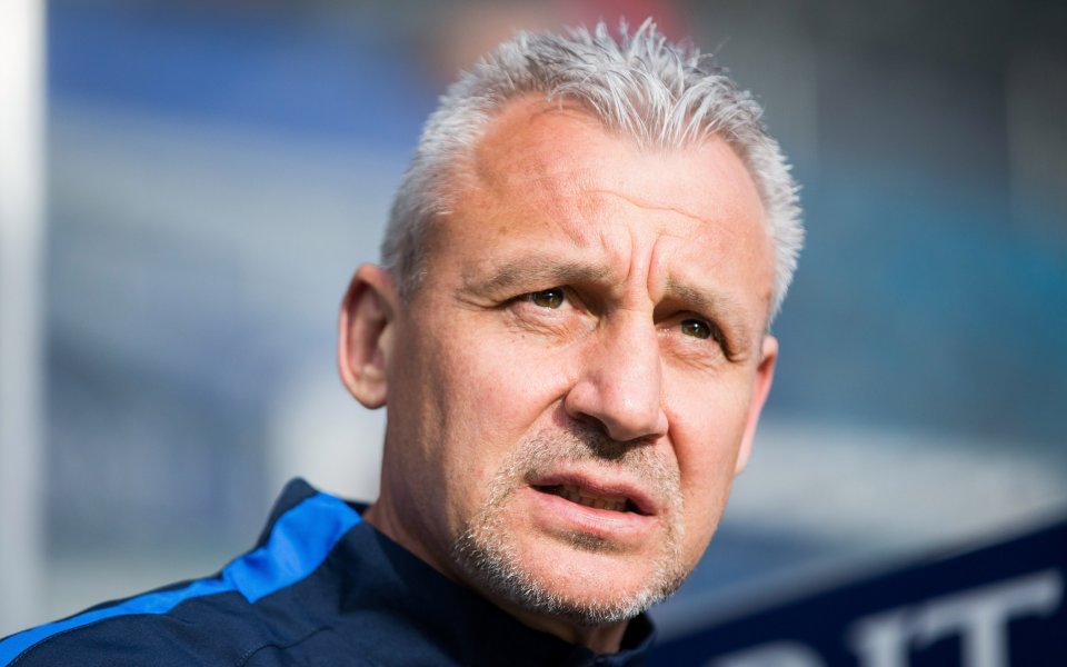 Дуисбург освободи Павел Дочев заради слаби резултати