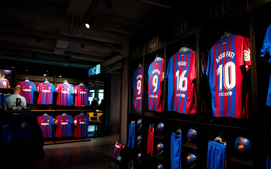 Бюджетът за заплати в Барса е скочил с 61% от сезон 2016/2017