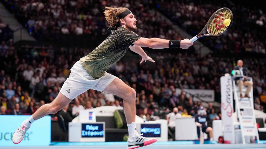 Циципас на полуфинал в Ротердам