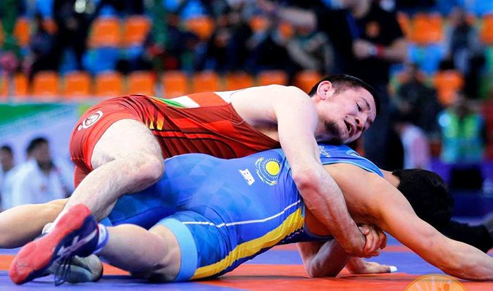 Али Умарпашаев стартира с победа width=