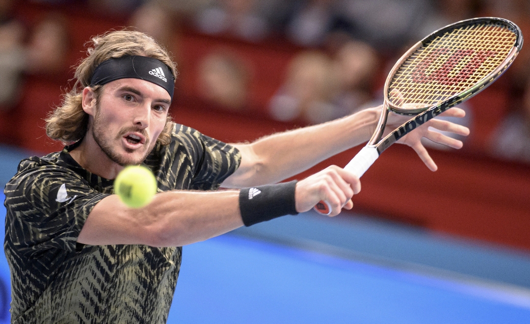 Контузия извади Циципас от участие във финалите на ATP width=