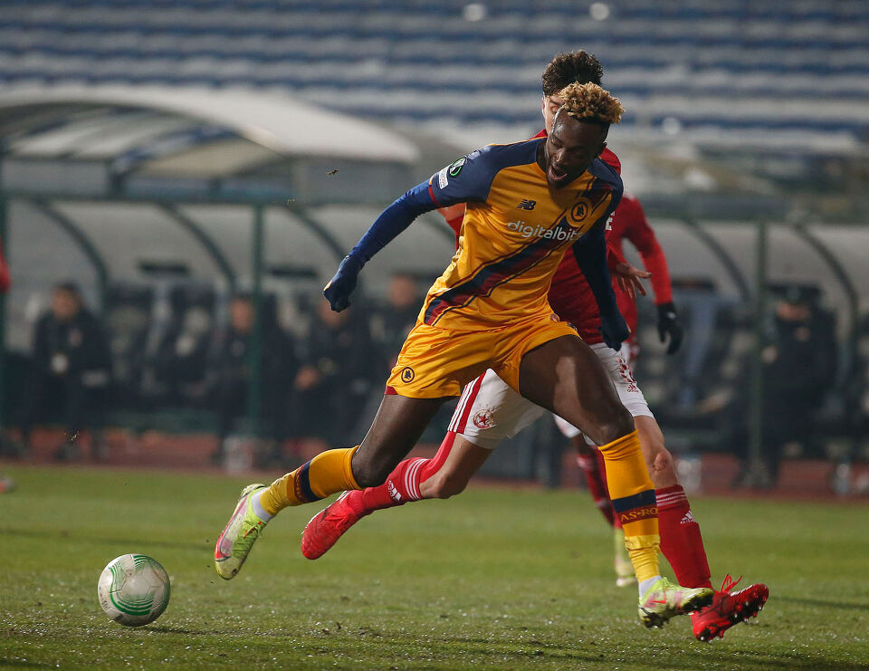 Рома се разходи до София за нова лесна победа срещу ЦСКА