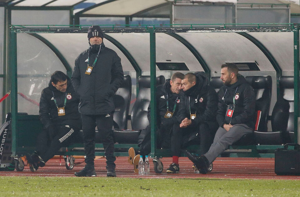 Младенов ще запомни Лига Европа с добра игра и лоши резултати