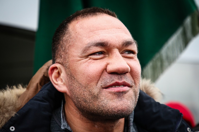 Кобрата се присмя на заканите на Дос Сантос