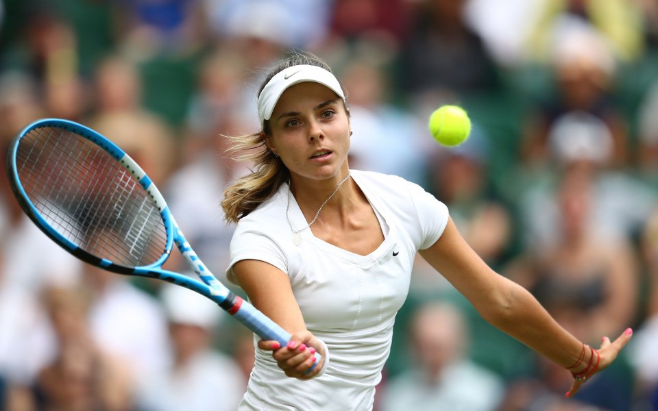 Вики Томова отстъпи на опитната Ализе Корне на Australian Open