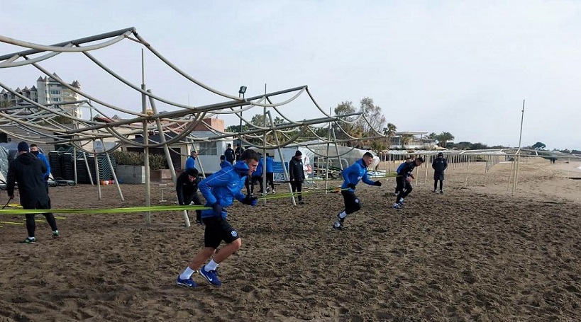 Тренировка на Арда се проведе на плажа