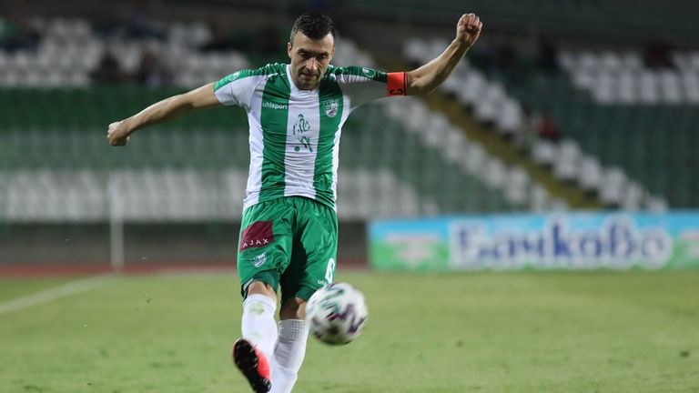 Първо в 7sport: Бивш национал поддържа форма с Етър