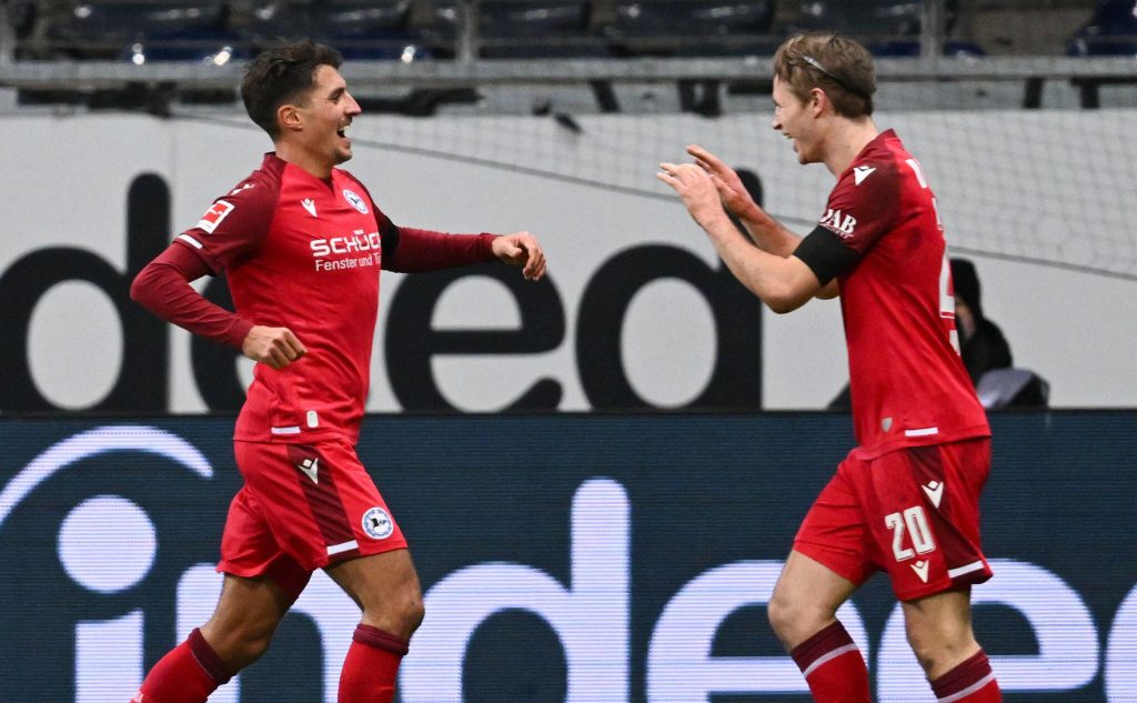 Арминия с ценен успех при гостуването си на Айнтрахт (ВИДЕО)