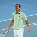 Медведев надделя над Циципас и е на финал на Australian Open