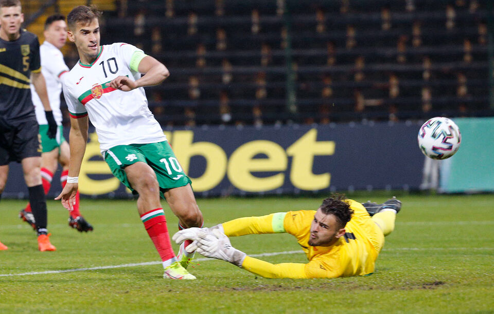 Kaпитанът на младежите ни с гол срещу РБ Залцбург