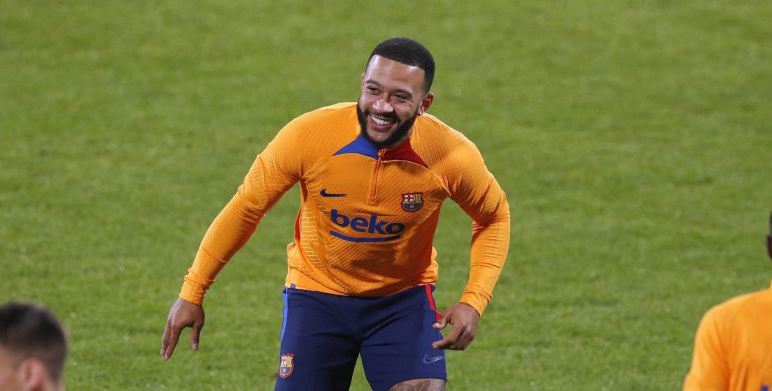 Депай: Харесва ми начина, по който играе Барселона width=