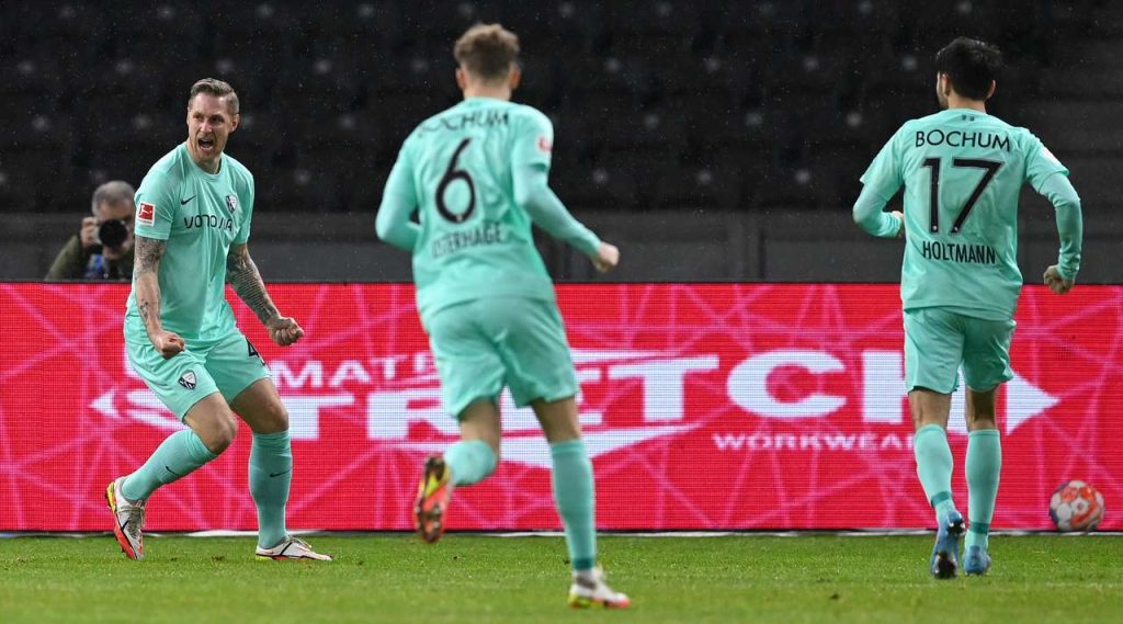 Херта и Бохум с хикс в дербито за оцеляване в Бундеслигата