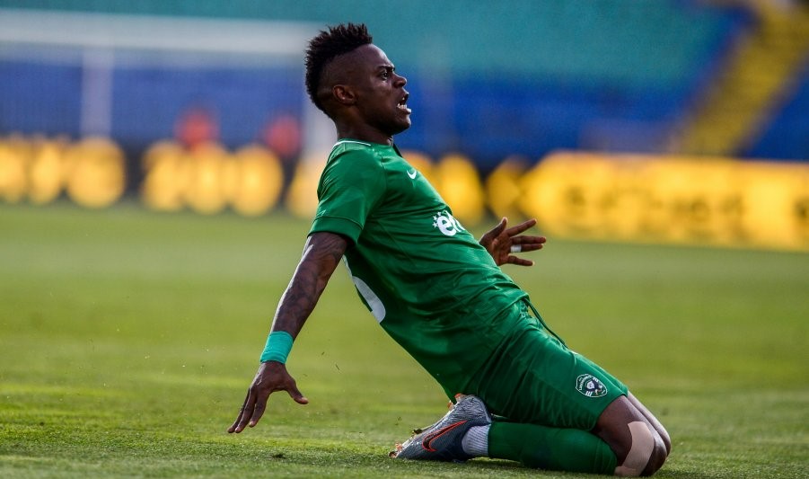 Чибота донесе успеха на Макаби Хайфа с дебютно попадение