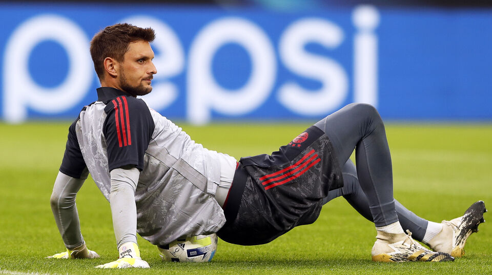 Проблеми в Байерн, Улрайх със съмнения за COVID-19