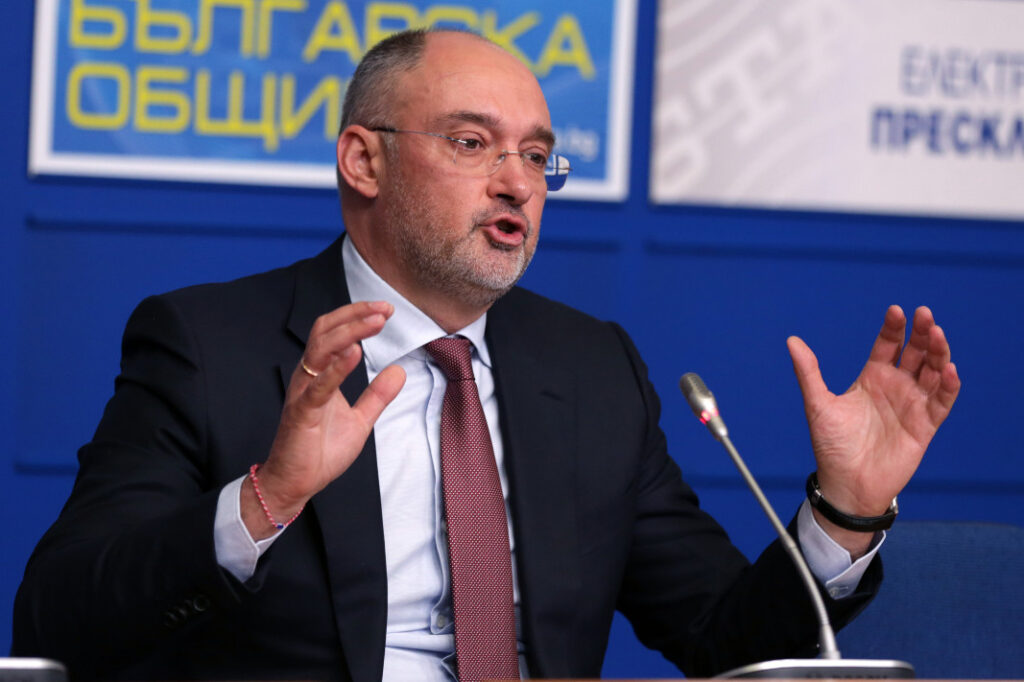 Величков отговори на Венци Стефанов